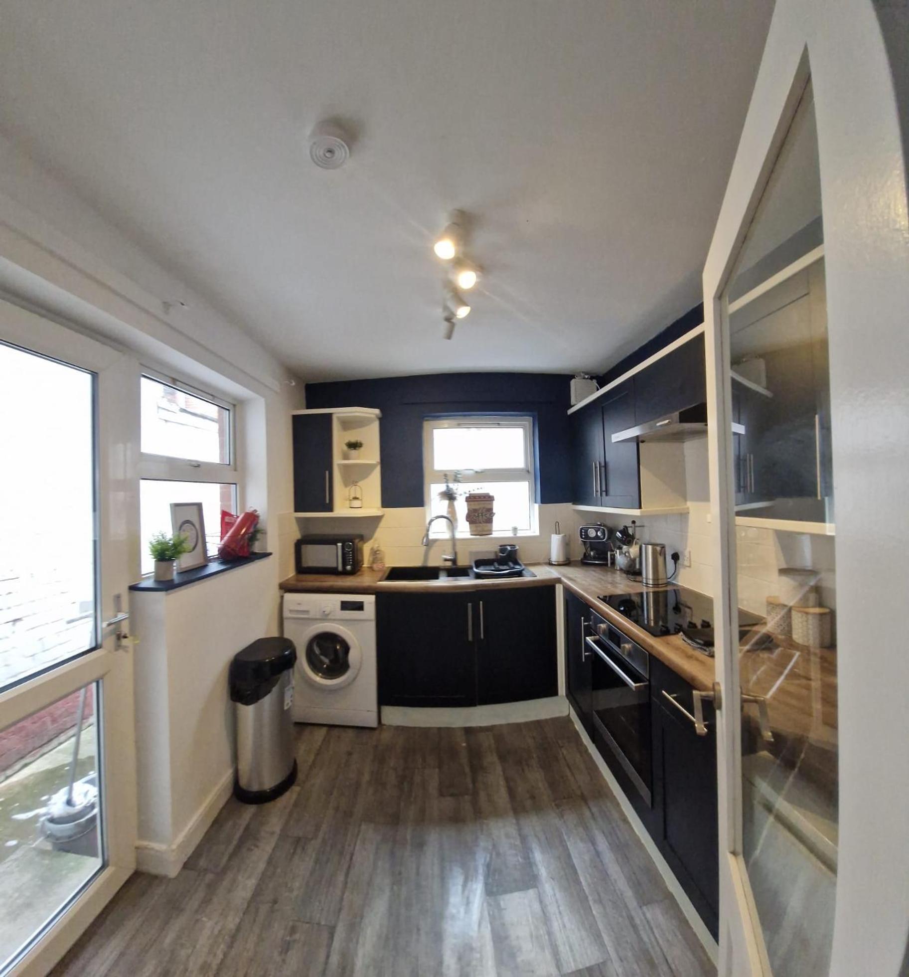 4Br House Popular Ravenhill Road Villa เบลฟาสต์ ภายนอก รูปภาพ